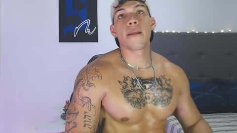 INDEPENDENT MODEL  online show from December 27, 2:04 am