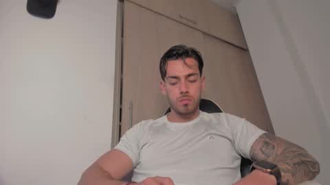 axelblaze_1 online show from March 11, 12:22 pm