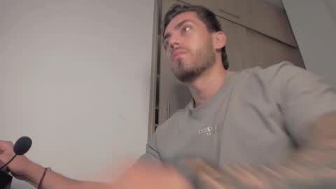 axelblaze_1 online show from March 17, 12:19 pm