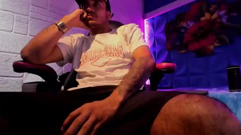 Snapshot of axell_cross2 chatting on October 9, 3:48 am Axell Cross2 online show from October 9, 3:48 am