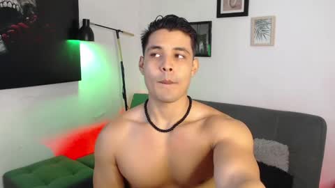 axell online show from April 29, 1:53 am