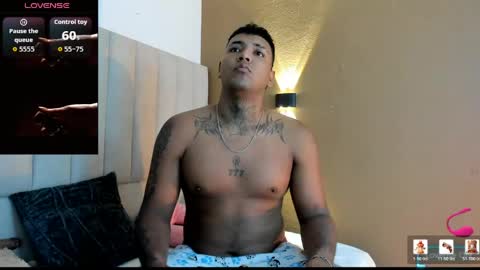 Snapshot of axell_king07 chatting on May 24, 11:37 am Axell online show from May 24, 11:37 am