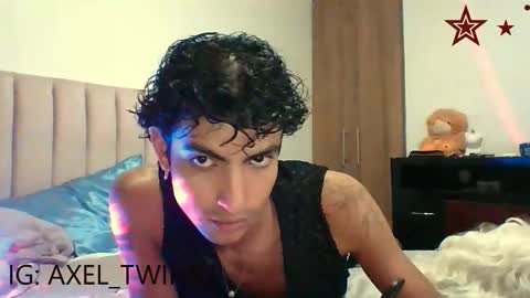 Axel  online show from December 3, 11:14 pm