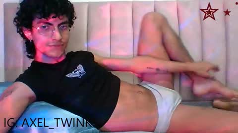 Axel  online show from February 9, 3:32 am