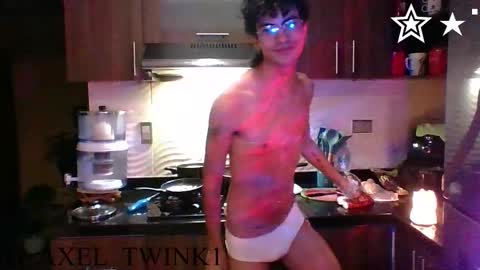 Axel  online show from March 4, 12:49 am