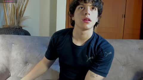 Axel Raven online show from October 3, 4:15 pm