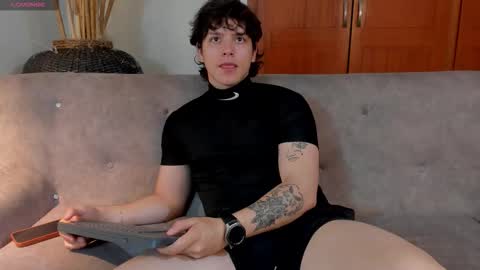 Axel Raven online show from October 21, 7:58 pm