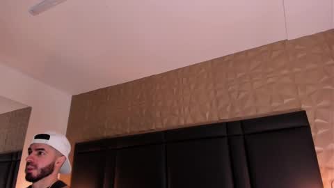 Axel Thompsom online show from October 10, 12:04 pm