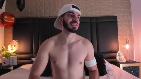 Axel Thompsom online show from October 16, 12:06 pm