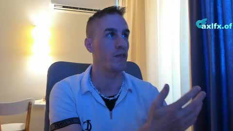 Snapshot of axl_fx chatting on May 8, 7:14 am Axl online show from May 8, 7:14 am