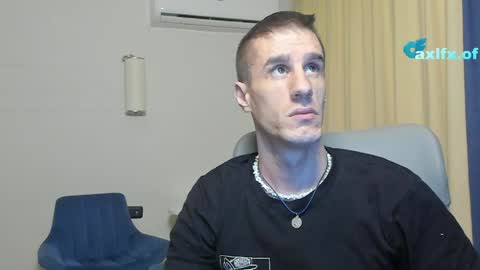 Snapshot of axl_fx chatting on May 19, 4:57 pm Axl online show from May 19, 4:57 pm