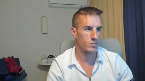 Snapshot of axl_fx chatting on June 11, 1:38 am Axl online show from June 11, 1:38 am