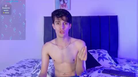 Snapshot of axxxel_twink chatting on June 12, 2:54 am Axxxel online show from June 12, 2:54 am