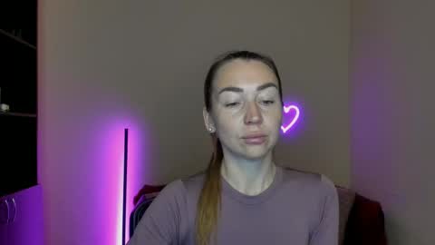 Jully online show from March 5, 6:23 am