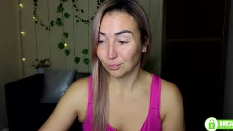 Jully online show from November 17, 6:24 pm