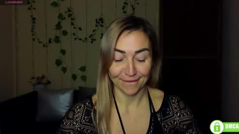 Jully online show from January 9, 6:31 pm