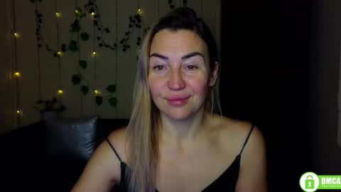 Jully online show from January 12, 6:24 pm