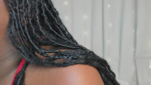 Snapshot of ayanaa_ebony_ chatting on June 15, 11:23 am Ayana online show from June 15, 11:23 am