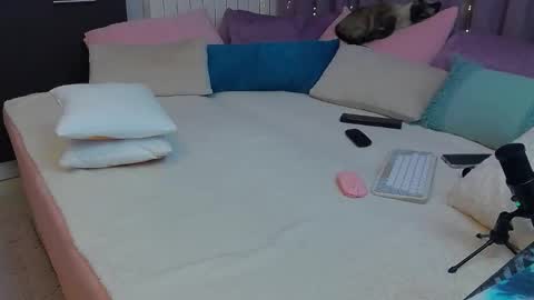 Ayanna online show from November 14, 10:07 pm