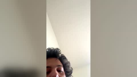 Snapshot of ayb93_ chatting on April 5, 3:09 pm ayb93_ online show from April 5, 3:09 pm