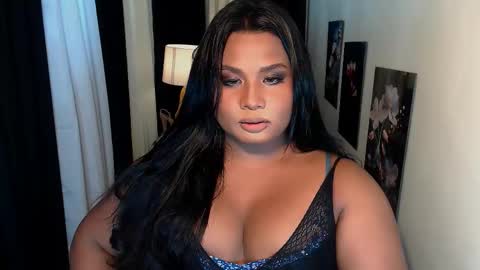 AYESHA online show from November 23, 3:34 pm