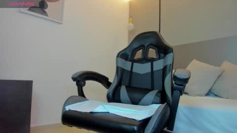 Snapshot of ayla13_ chatting on May 26, 7:21 pm Alyda Jaramillo online show from May 26, 7:21 pm