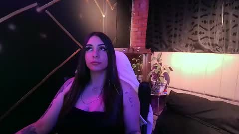 nany online show from June 24, 6:01 am