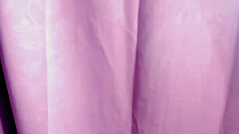 Snapshot of aylah_beckham chatting on May 28, 12:24 pm aylah_beckham online show from May 28, 12:24 pm
