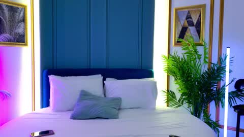 Ayla online show from October 20, 7:03 pm