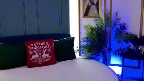 Ayla online show from December 16, 8:03 pm