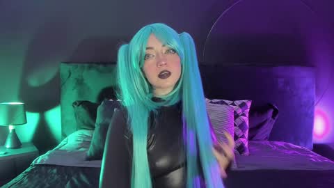 Aylen online show from January 25, 7:39 pm