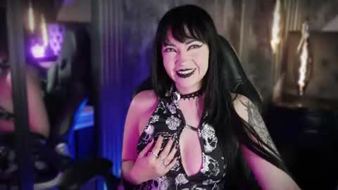 Aylen online show from June 18, 6:45 pm