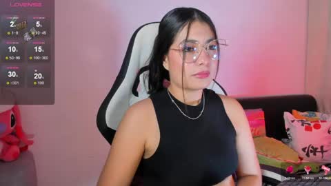Snapshot of aylenmiller_ chatting on June 5, 1:56 am Aylen online show from June 5, 1:56 am