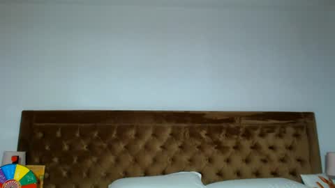 Snapshot of aylinhoney chatting on June 22, 5:26 am Aylin online show from June 22, 5:26 am