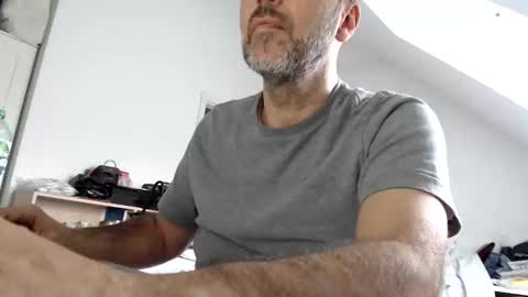 Snapshot of aylinniyerim chatting on October 27, 12:31 pm aylinniyerim online show from October 27, 12:31 pm