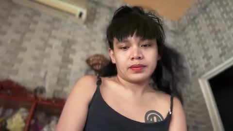 aymkyline online show from May 25, 1:44 am