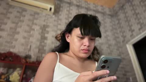 aymkyline online show from May 27, 1:24 am