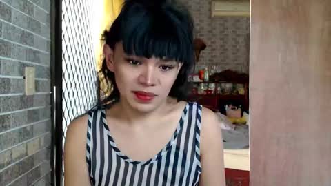 aymkyline online show from May 31, 2:09 am