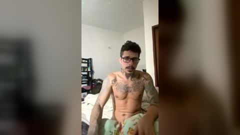 Snapshot of ayrapretarara chatting on June 21, 11:57 am ayrapretarara online show from June 21, 11:57 am