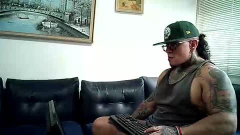Ayrton naffah2 online show from May 28, 7:55 pm