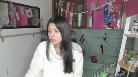 Snapshot of aysha_winxs chatting on July 7, 9:35 am Aysha online show from July 7, 9:35 am
