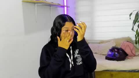 Snapshot of aysha_winxx chatting on October 27, 11:25 am aysha_winxx online show from October 27, 11:25 am