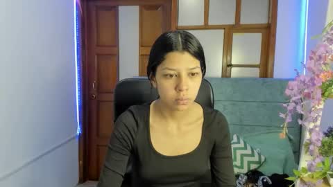 Snapshot of aysha_winxx chatting on November 19, 3:17 am aysha_winxx online show from November 19, 3:17 am
