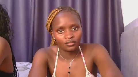 Snapshot of azalea46 chatting on November 16, 4:18 am Azalea online show from November 16, 4:18 am