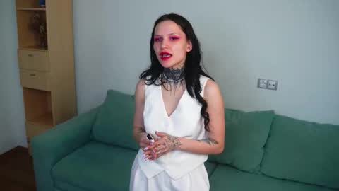 Sara online show from March 26, 7:25 am