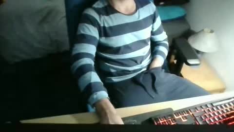 Snapshot of azdert2100 chatting on November 20, 9:58 pm azdert online show from November 20, 9:58 pm