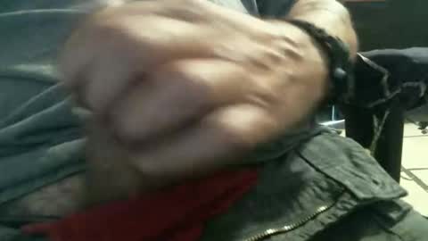 Snapshot of azjohnny chatting on March 15, 11:44 pm azjohnny online show from March 15, 11:44 pm