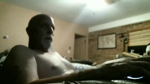 Snapshot of azjohnny chatting on March 30, 2:45 am azjohnny online show from March 30, 2:45 am