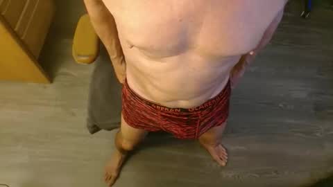 Snapshot of azmichael5 chatting on October 23, 11:20 am Mike online show from October 23, 11:20 am