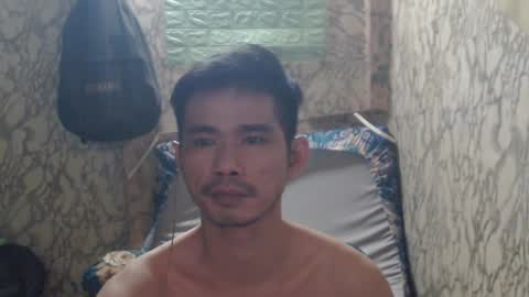 Snapshot of azn_philip chatting on January 6, 7:02 pm Philip online show from January 6, 7:02 pm